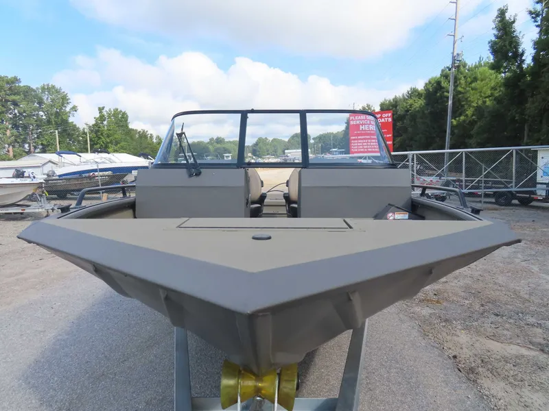 Slide: The Image of SeaArk Protege 200 2026 - 8