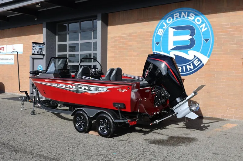 Slide: The Image of 2022 Tracker Targa V-19 WT boat at Bjornson Marine dealership. - 14