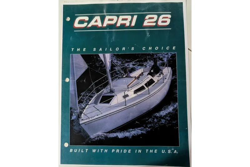Slide: The Image of 1990 Catalina Capri 26 sailboat brochure, featuring "The Sailor's Choice" slogan. - 5