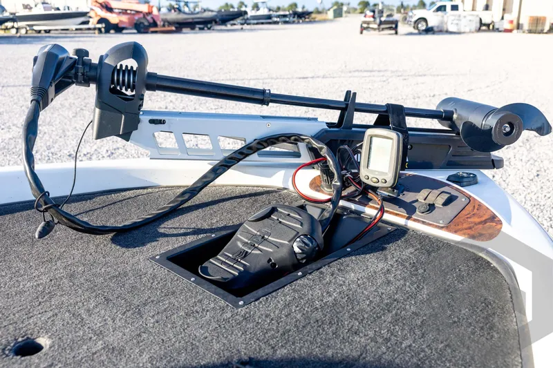 Slide: The Image of 2002 Ranger 185 VS boat with trolling motor and fish finder on deck. - 25