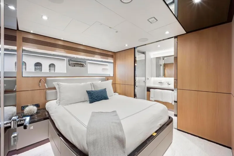 Slide: The Image of Guest Queen Stateroom Starboard - 40