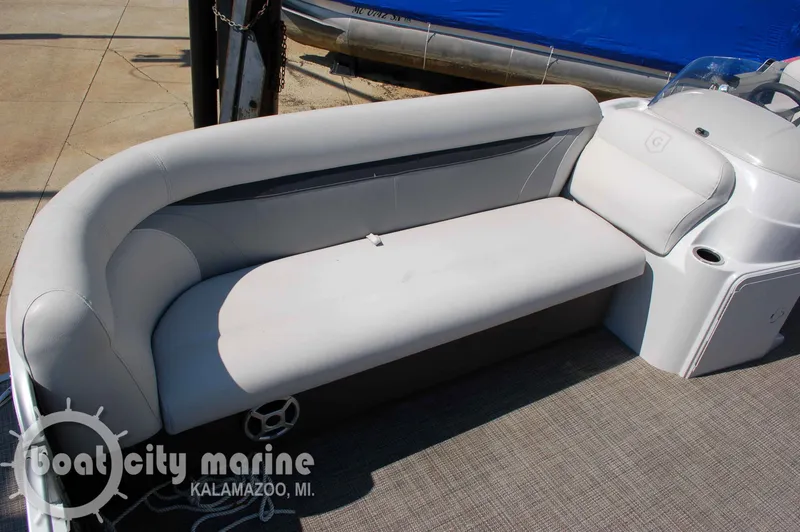 Slide: The Image of Godfrey Sweetwater 2286 SB 2017 - 8