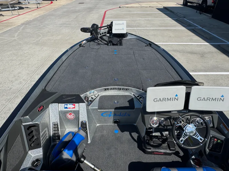 Slide: The Image of Ranger Z520L 2019 - 18