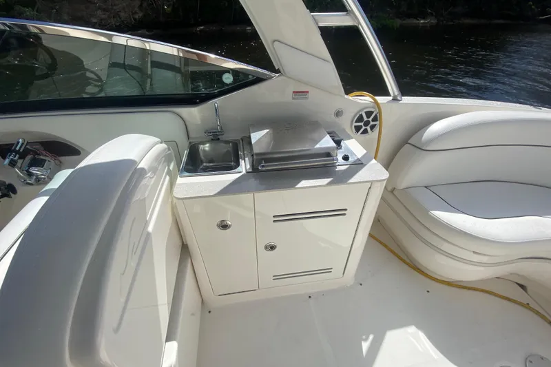 Slide: The Image of Cockpit Wetbar - 10