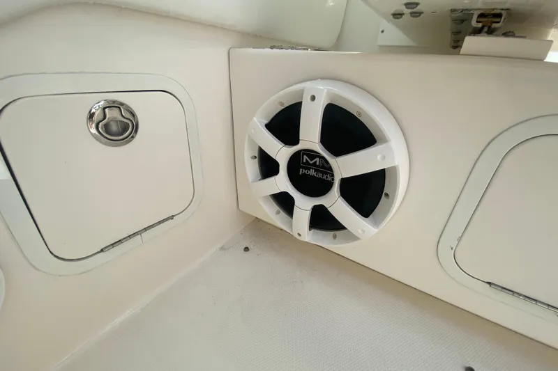 Slide: The Image of Polk Audio Sub - 19