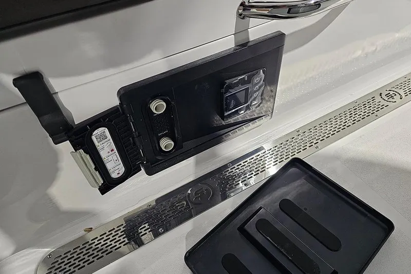 Slide: The Image of Control panel on 2026 Sea Pro 245FLX Sandbar boat, featuring modern interface and design. - 9