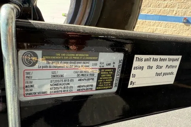 Slide: The Image of Tire and loading information label on a 2020 Moomba Makai trailer. - 42