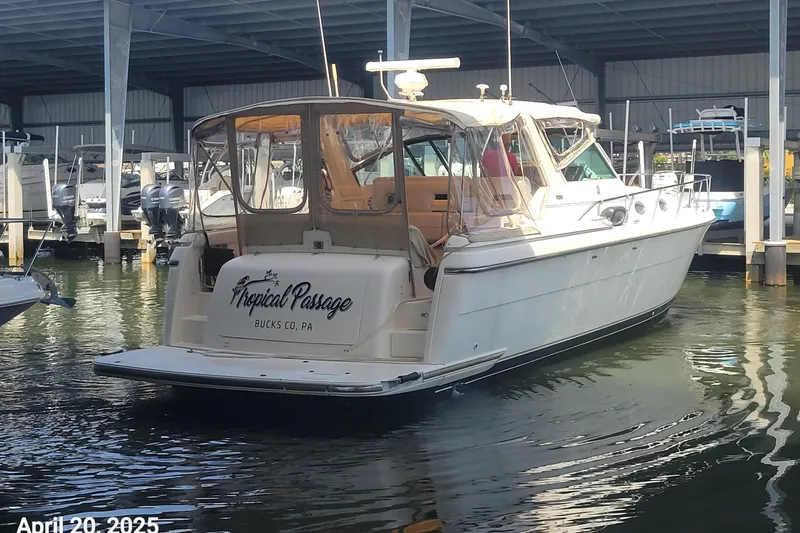 Slide: The Image of 1996 Tiara 4000 Express 'Tropical Passage' - 1