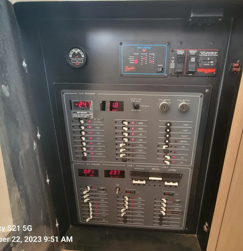 Slide: The Image of Aft Mid Cabin Head - 37