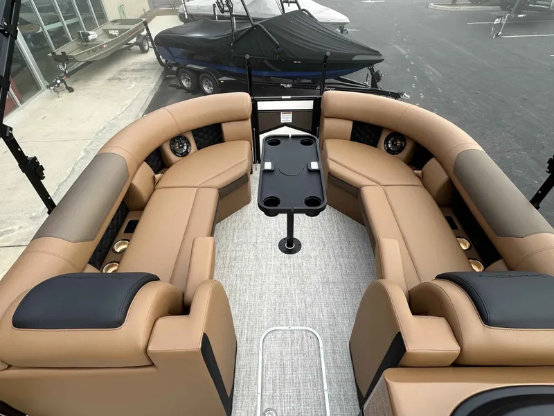 Slide: The Image of South Bay 525UL 2026 - 15