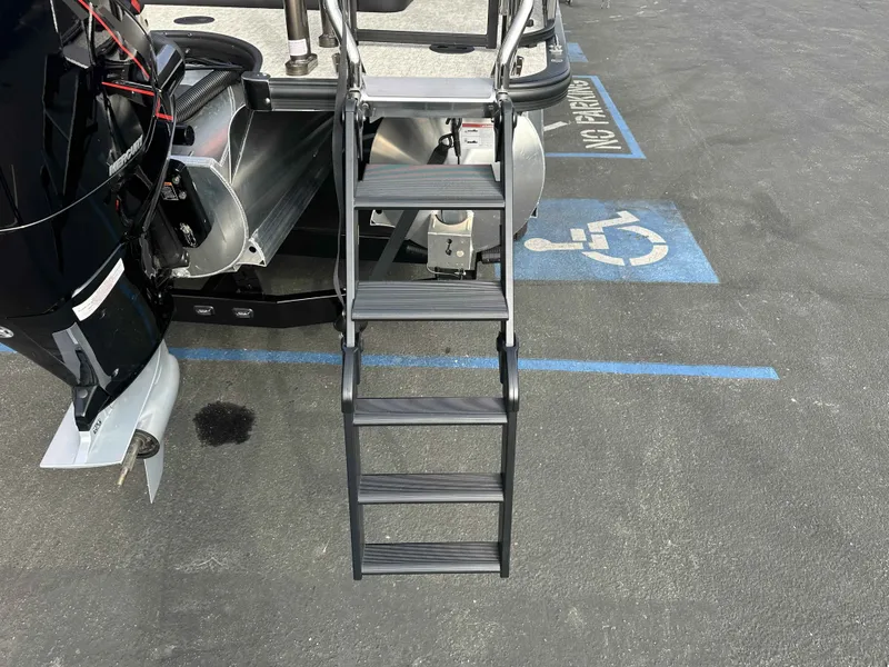 Slide: The Image of South Bay 525UL 2026 - 20