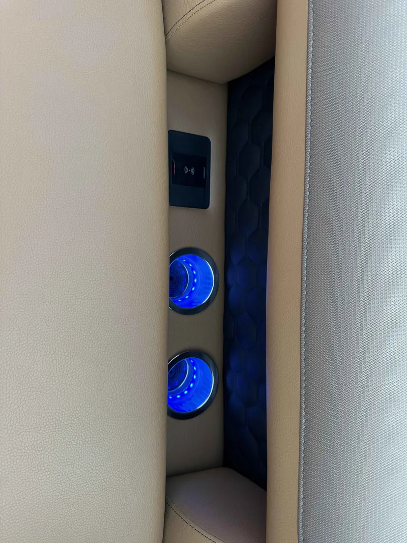 Slide: The Image of South Bay 525UL 2026 - 7