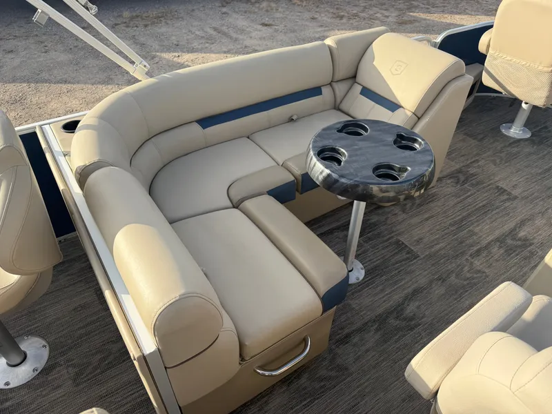 Slide: The Image of Sweetwater 2086 Quad Fish 2022 - 17