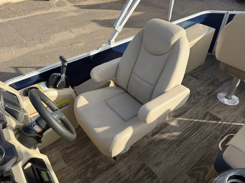 Slide: The Image of Sweetwater 2086 Quad Fish 2022 - 18