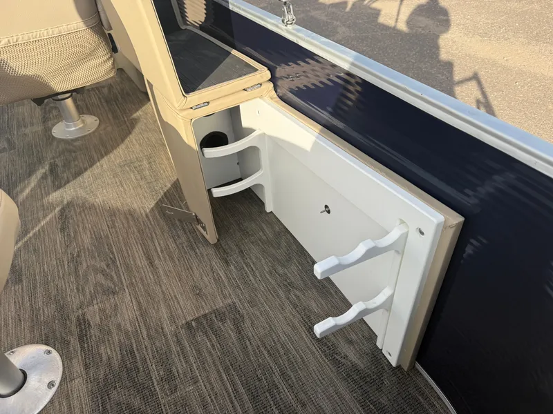 Slide: The Image of Sweetwater 2086 Quad Fish 2022 - 26