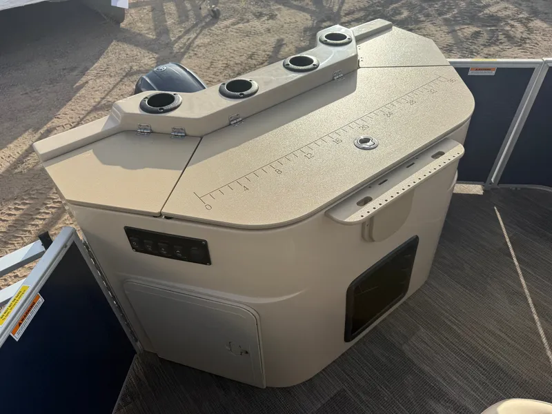 Slide: The Image of Sweetwater 2086 Quad Fish 2022 - 28