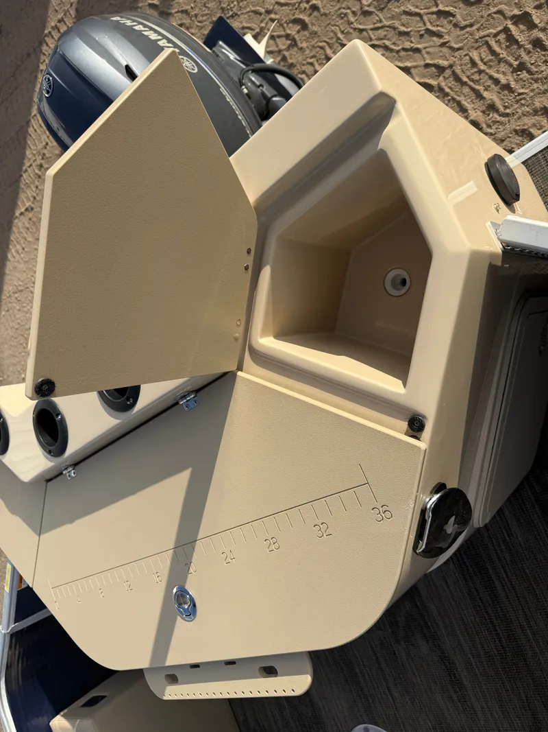 Slide: The Image of Sweetwater 2086 Quad Fish 2022 - 31