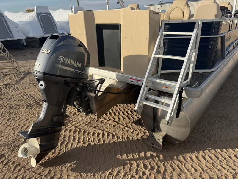 Slide: The Image of Sweetwater 2086 Quad Fish 2022 - 46