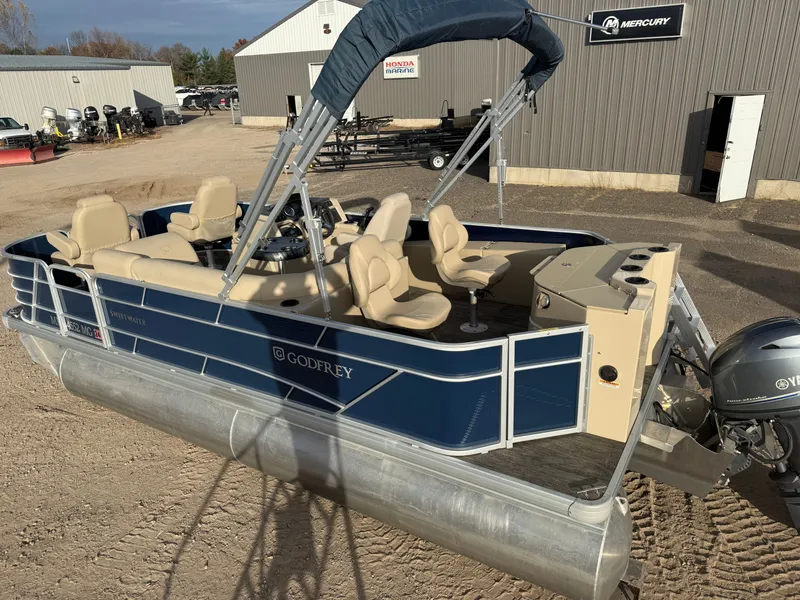 Slide: The Image of Sweetwater 2086 Quad Fish 2022 - 49