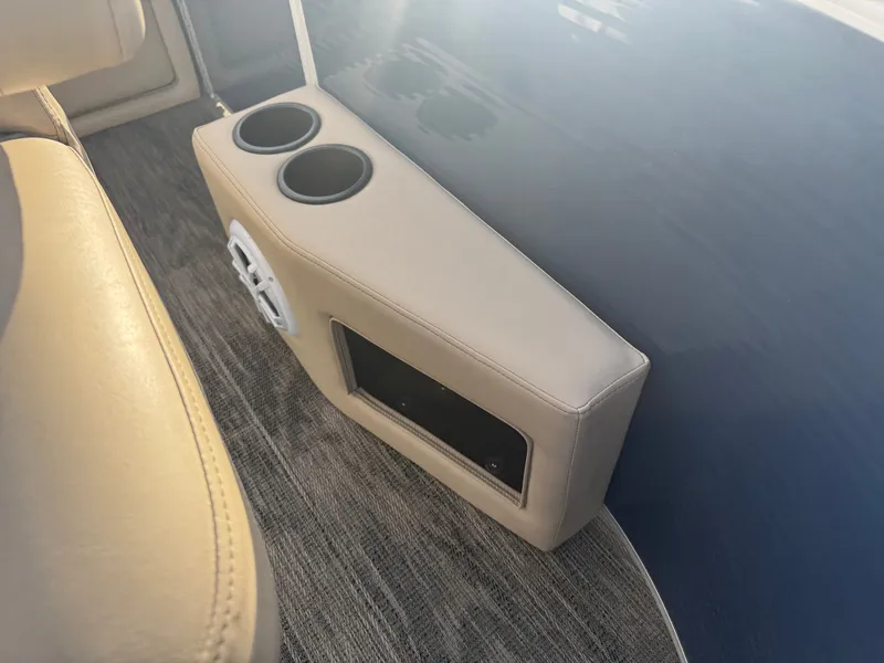 Slide: The Image of Sweetwater 2086 Quad Fish 2022 - 8