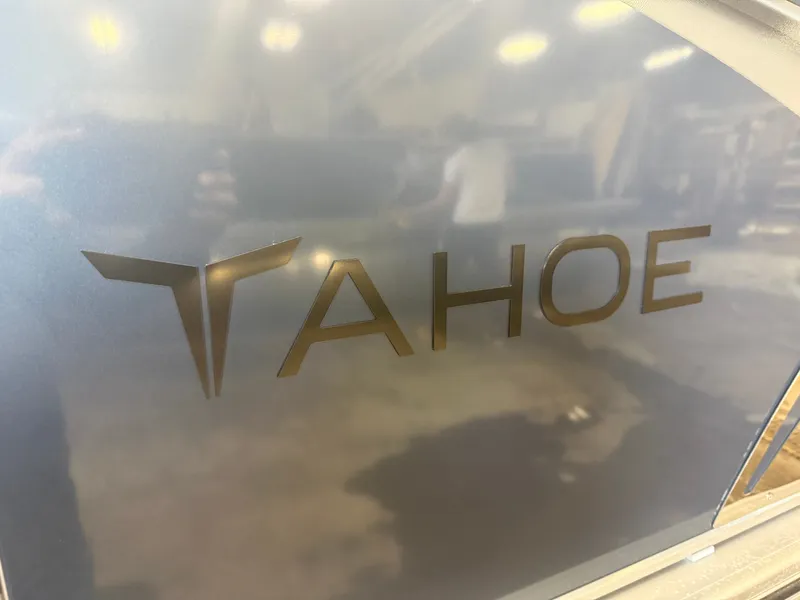 Slide: The Image of Tahoe LTZ 2385 VRB Swingback 2026 - 37