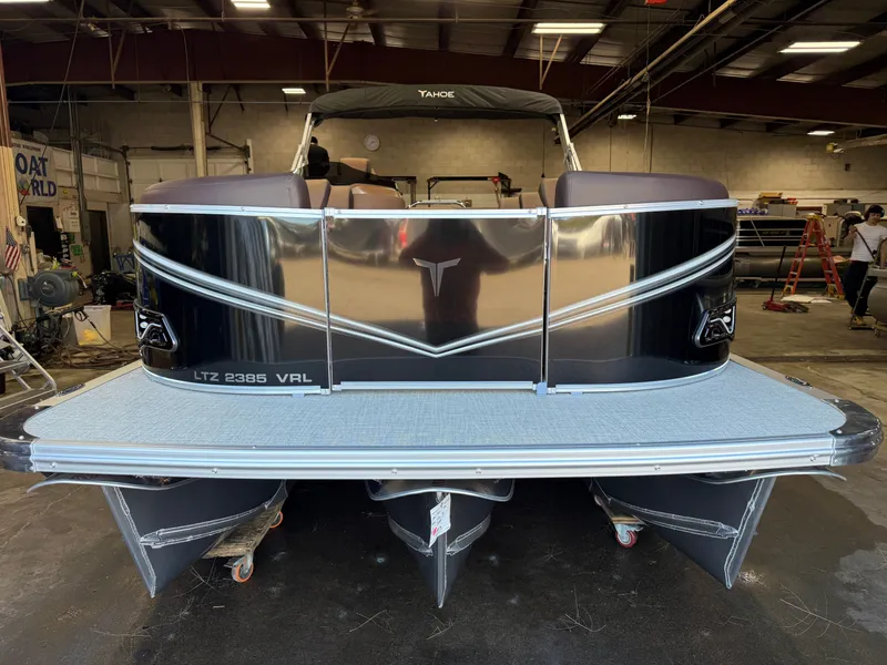 Slide: The Image of Tahoe LTZ 2385 Swingback (VRL) Tritoon & Honda 4-Stroke EFI 2025 - 36