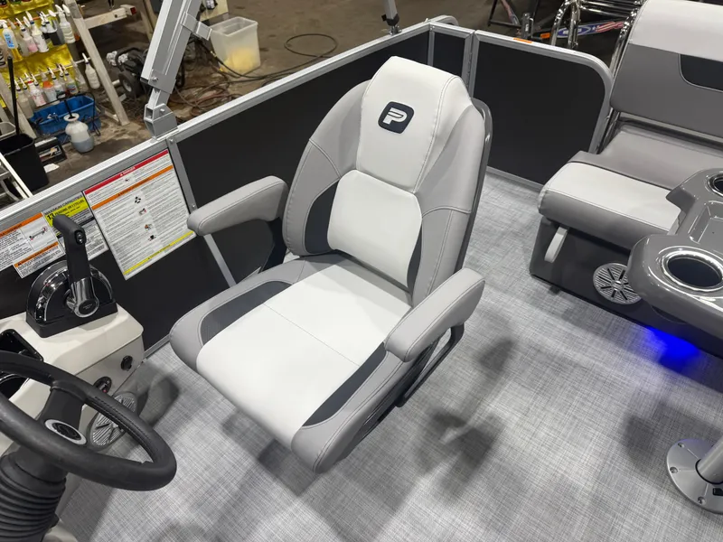 Slide: The Image of Princecraft Vectra 23 RL SS Swingback Tritoon & Mercury 4-Stroke EFI 2026 - 11