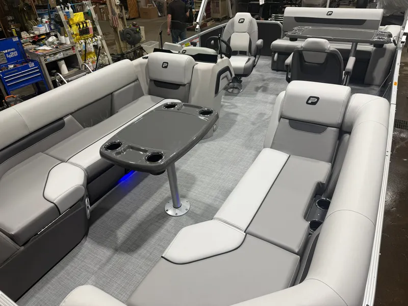 Slide: The Image of Princecraft Vectra 23 RL SS Swingback Tritoon & Mercury 4-Stroke EFI 2026 - 29