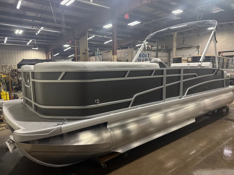 Slide: The Image of Princecraft Vectra 23 RL SS Swingback Tritoon & Mercury 4-Stroke EFI 2026 - 33