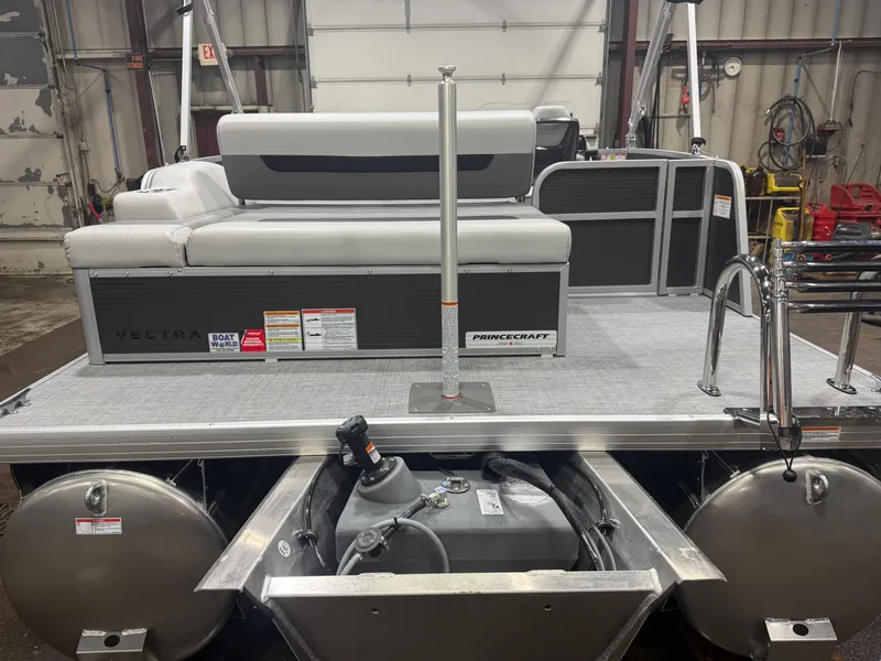 Slide: The Image of Princecraft Vectra 23 RL SS Swingback Tritoon & Mercury 4-Stroke EFI 2026 - 38