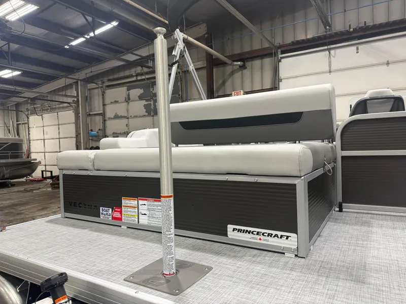 Slide: The Image of Princecraft Vectra 23 RL SS Swingback Tritoon & Mercury 4-Stroke EFI 2026 - 39