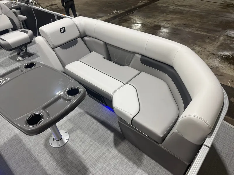 Slide: The Image of Princecraft Vectra 23 RL SS Swingback Tritoon & Mercury 4-Stroke EFI 2026 - 8