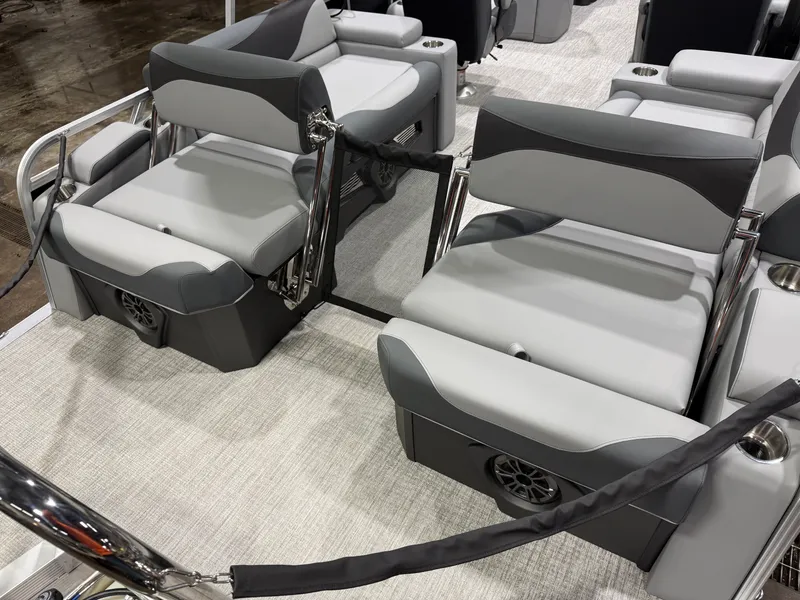 Slide: The Image of Tahoe LTZ 115HP QLS 2385 Quad Lounge Shift 2026 - 23