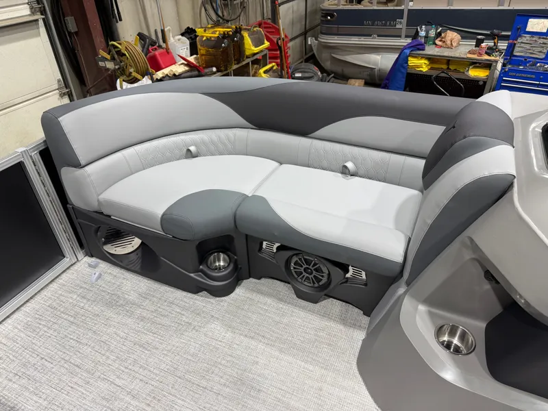 Slide: The Image of Tahoe LTZ 115HP QLS 2385 Quad Lounge Shift 2026 - 28