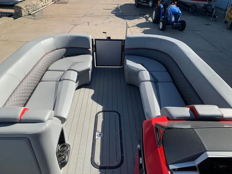 Slide: The Image of Manitou LX 27 Rear Facing X-Treme (RFX) Twins 2023 - 21