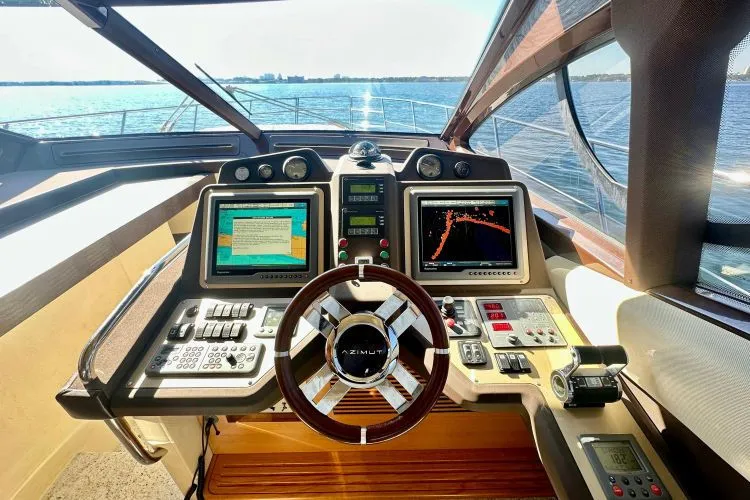 Slide: The Image of 2011 Azimut Fly 53 - Image 17 - 17