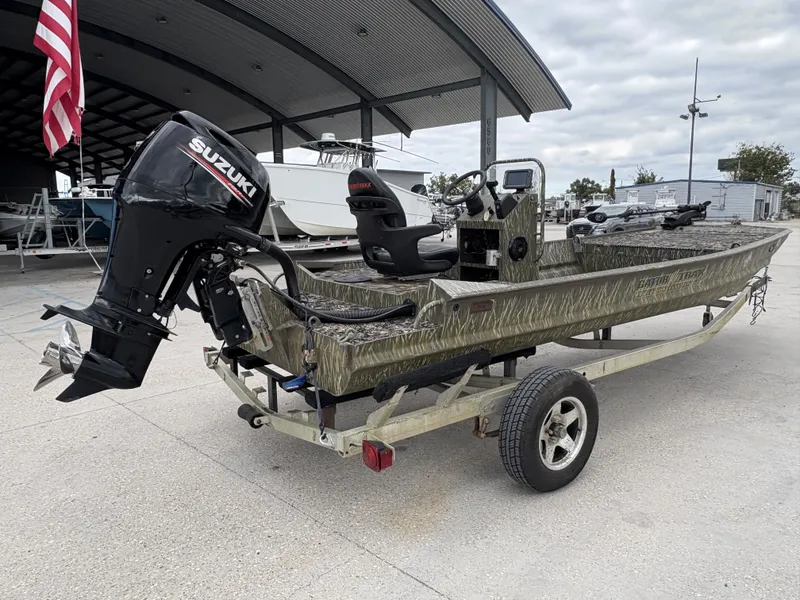 Slide: The Image of Gator Trax 17X54 2013 - 11