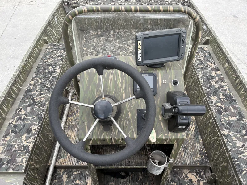 Slide: The Image of Gator Trax 17X54 2013 - 7