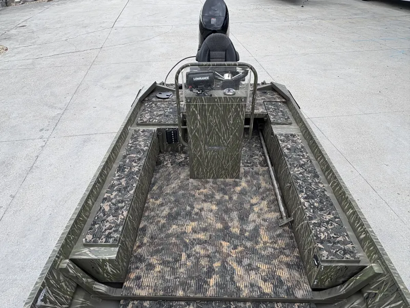 Slide: The Image of Gator Trax 17X54 2013 - 8