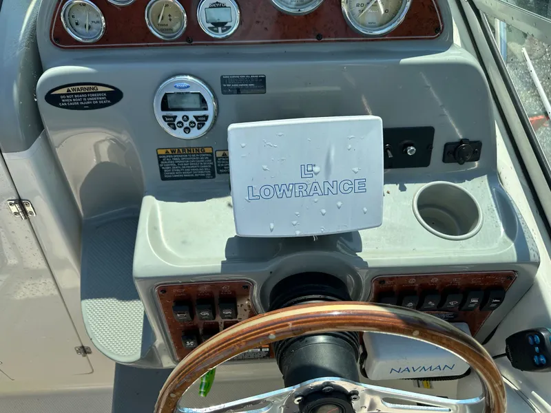 Slide: The Image of Bayliner 245 SB 2007 - 16