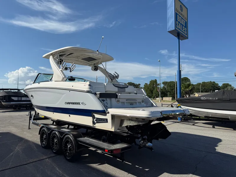 Slide: The Image of Chaparral 30SURF 2023 - 5