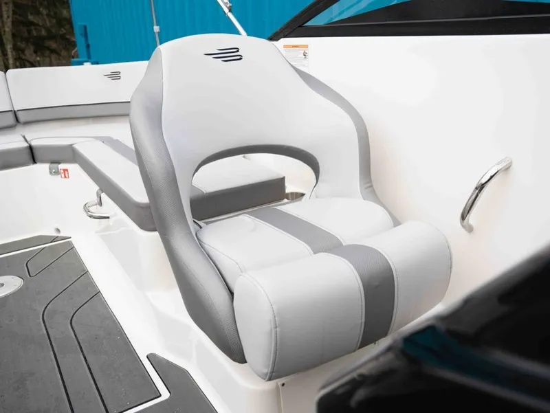 Slide: The Image of Bayliner V20 2026 - 11