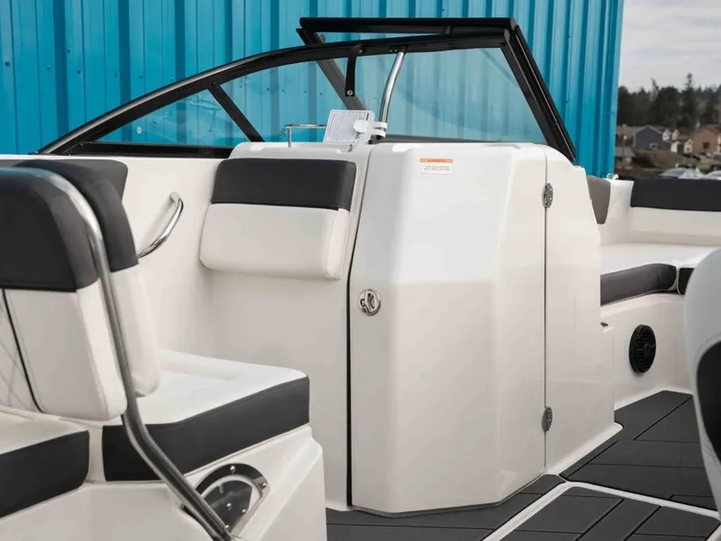 Slide: The Image of Bayliner D22I 2026 - 5