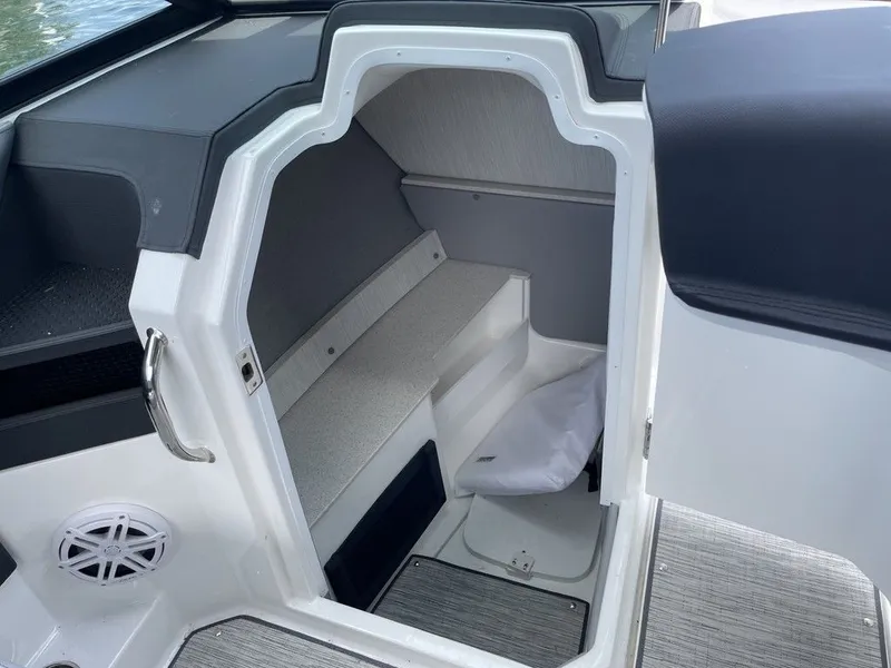 Slide: The Image of Cobalt R6 2024 - 10