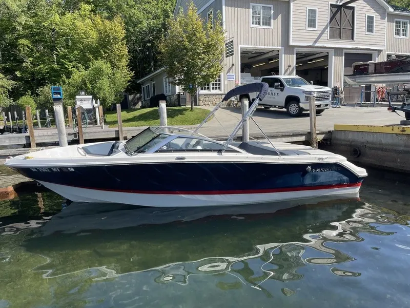 The Image of Four Winns 200 Horizon 2013 - 1