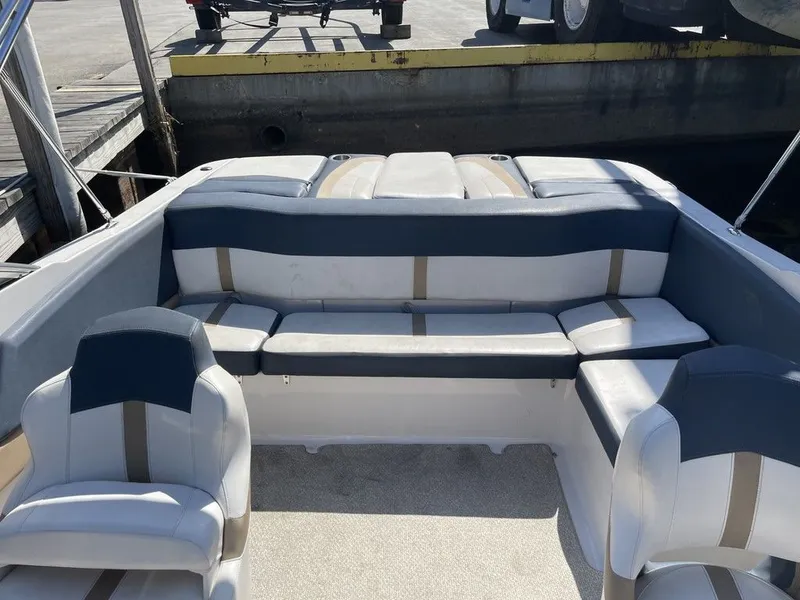 Slide: The Image of Four Winns 200 Horizon 2013 - 8