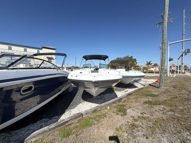 Slide: The Image of Hurricane 2400 SD 2026 - 2