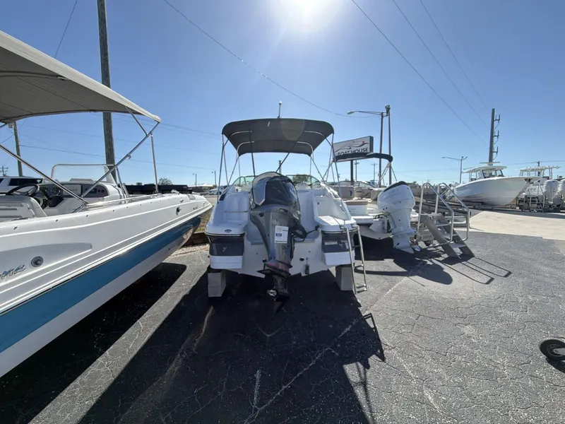 Slide: The Image of Hurricane 2400 SD 2026 - 6