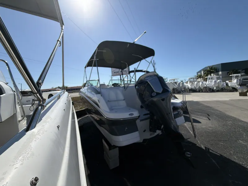 Slide: The Image of Hurricane 2400 SD 2026 - 7