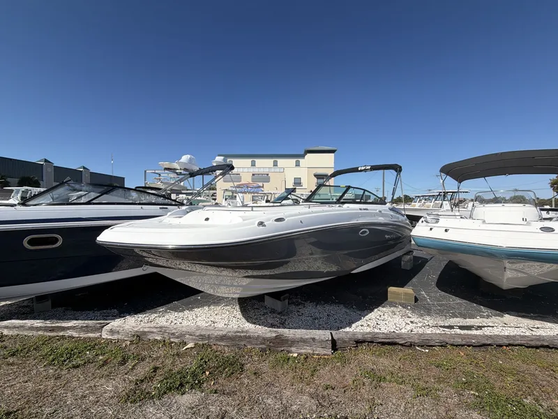 Slide: The Image of Hurricane 2400 SD 2026 - 9